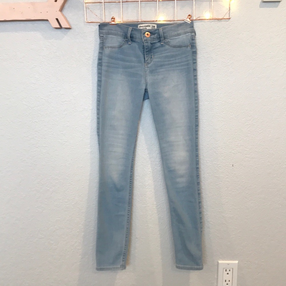Girls Abercrombie jeans.